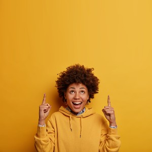 glad-dark-skinned-female-introduces-blank-space-ab-2023-11-27-05-34-27-utc